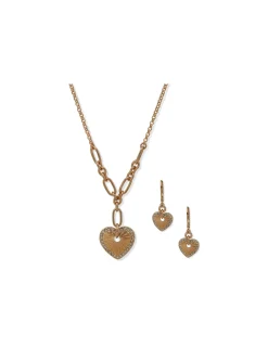 New Anne Klein Heart Charm Necklace And Earring Pouch Set