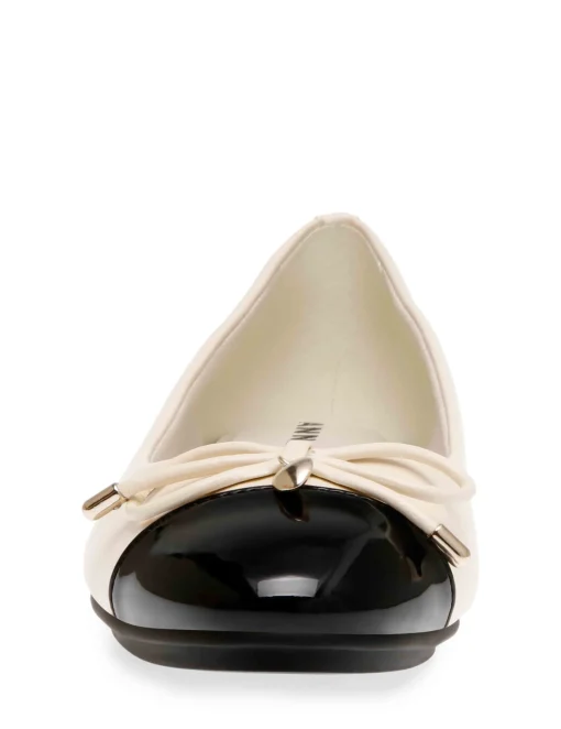Hot Anne Klein Luci Flat
